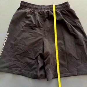 Men's Medium Under Armour Shorts